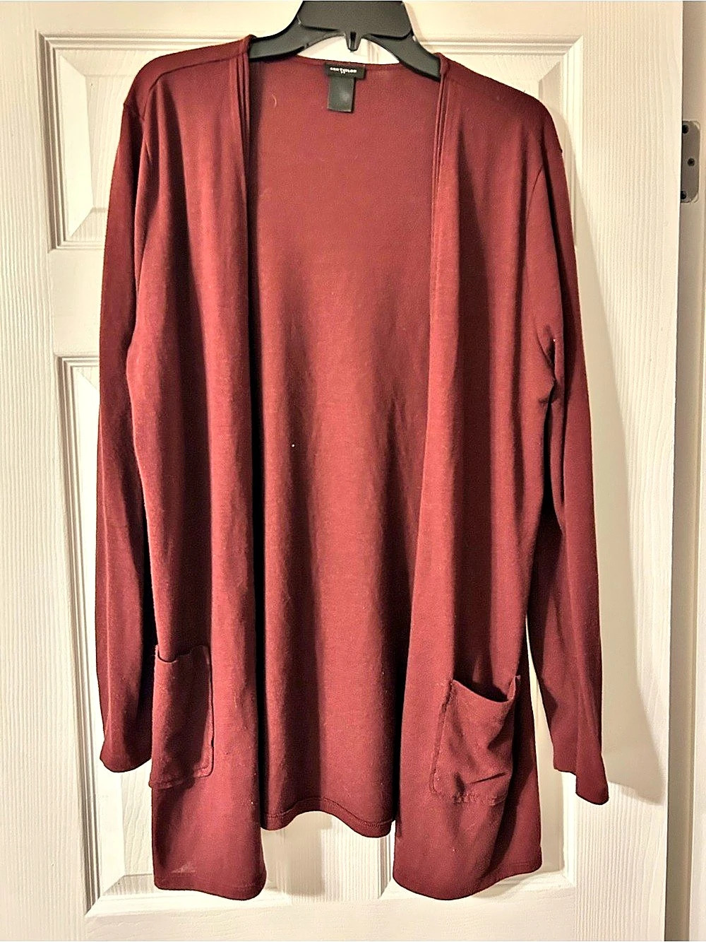 Ann Taylor Open Front Cardigan with Pockets in Burgundy